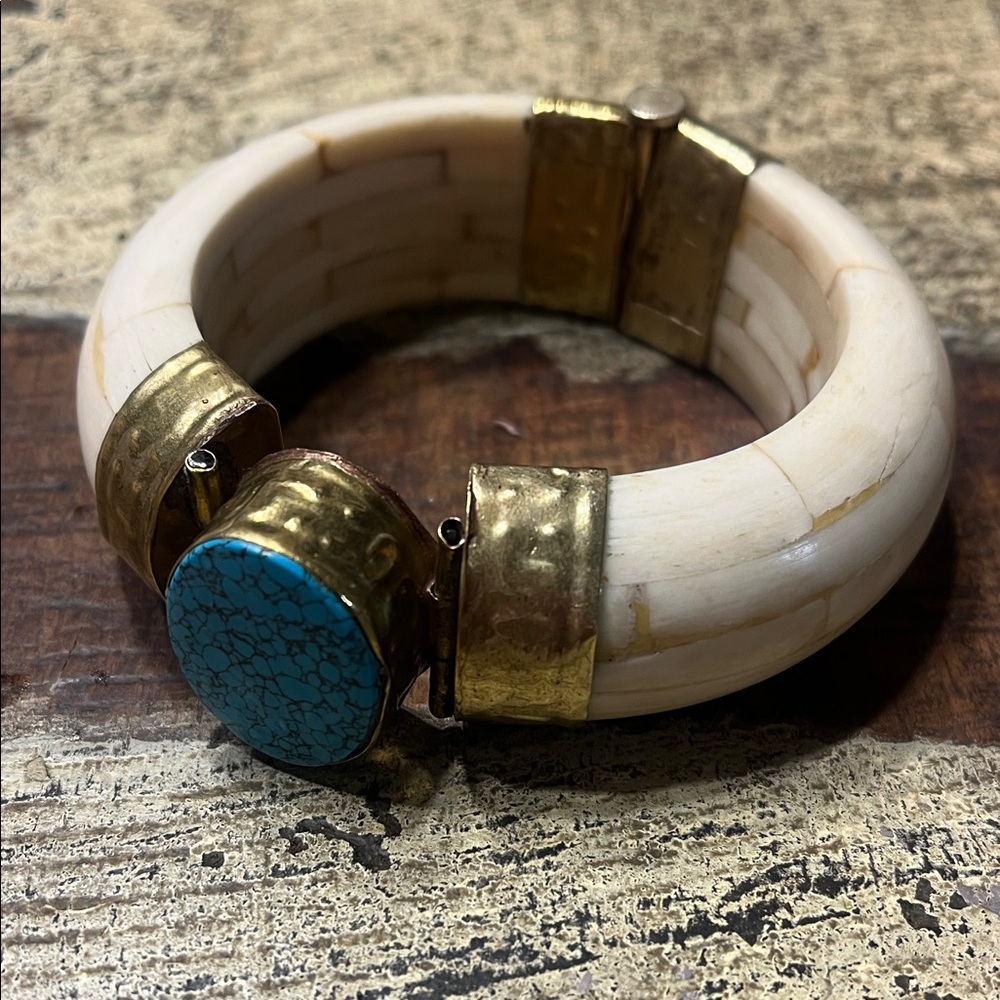 Vintage Gold and Cream Bracelet with Turquoise Center